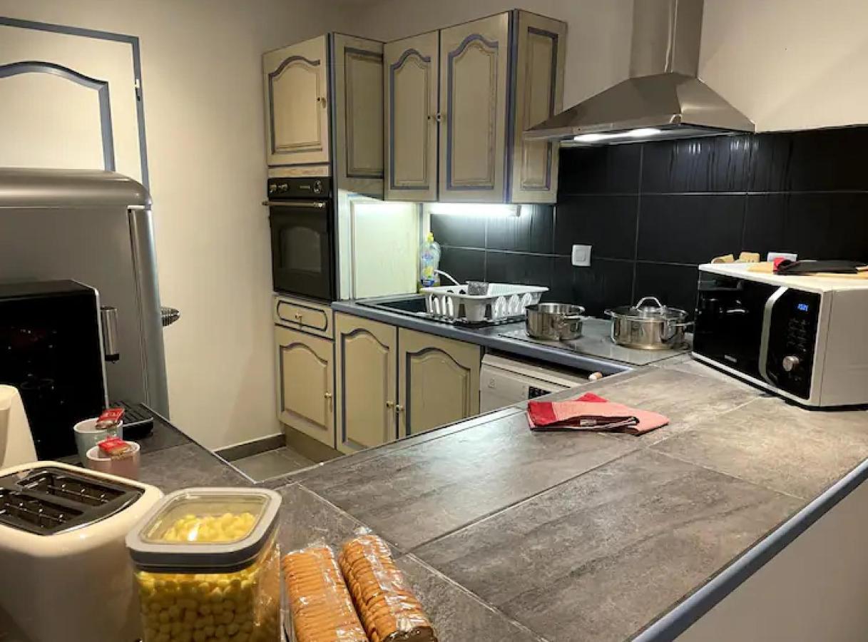 Appartement Avec Parking Gratuit Et Wifi Vierzon Eksteriør billede