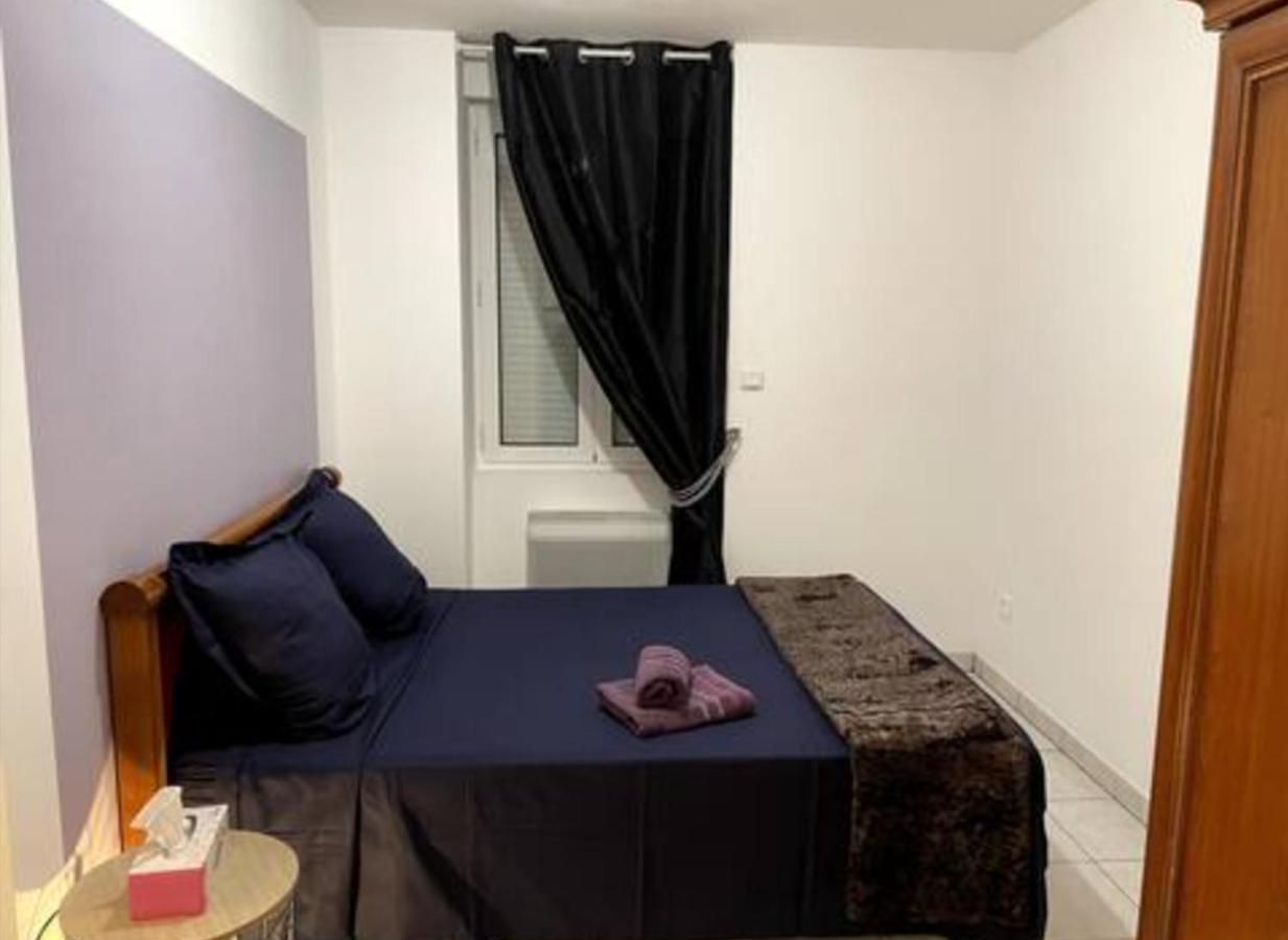 Appartement Avec Parking Gratuit Et Wifi Vierzon Eksteriør billede