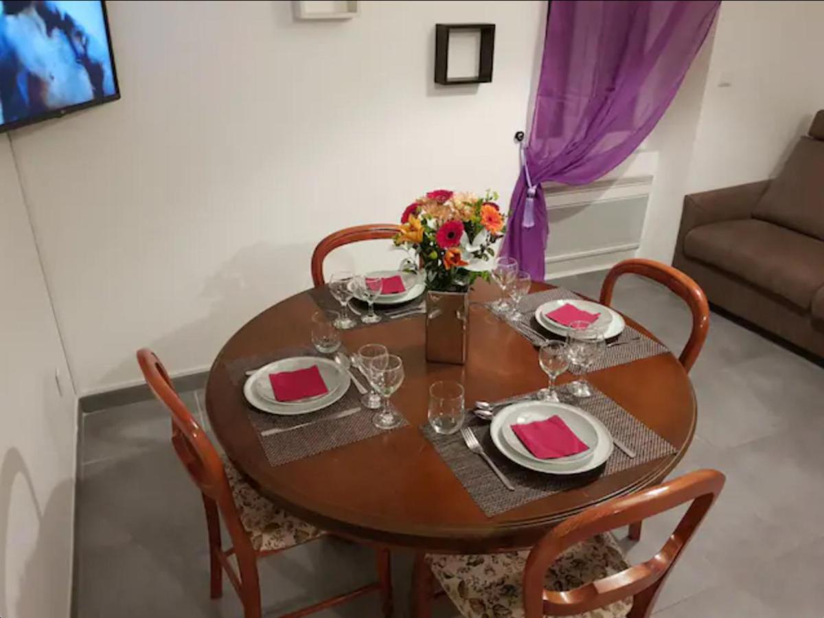 Appartement Avec Parking Gratuit Et Wifi Vierzon Eksteriør billede